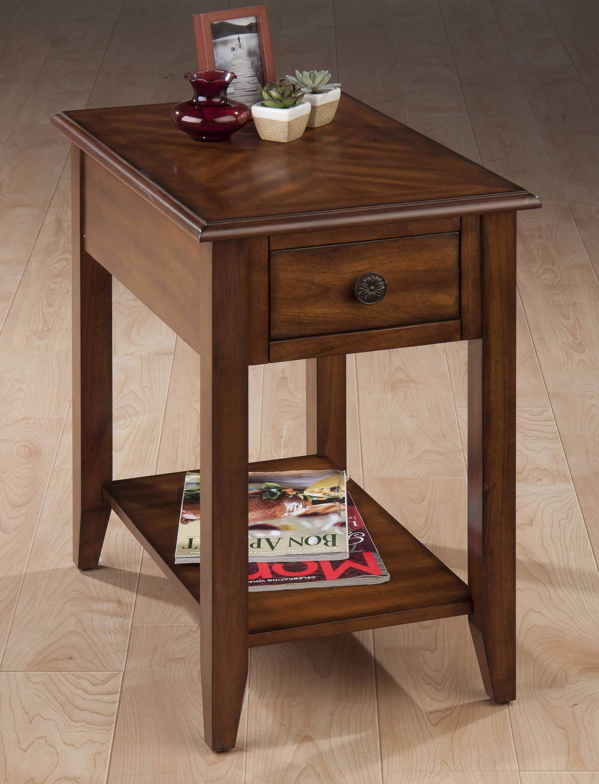Medium Brown Chairside Table H2311