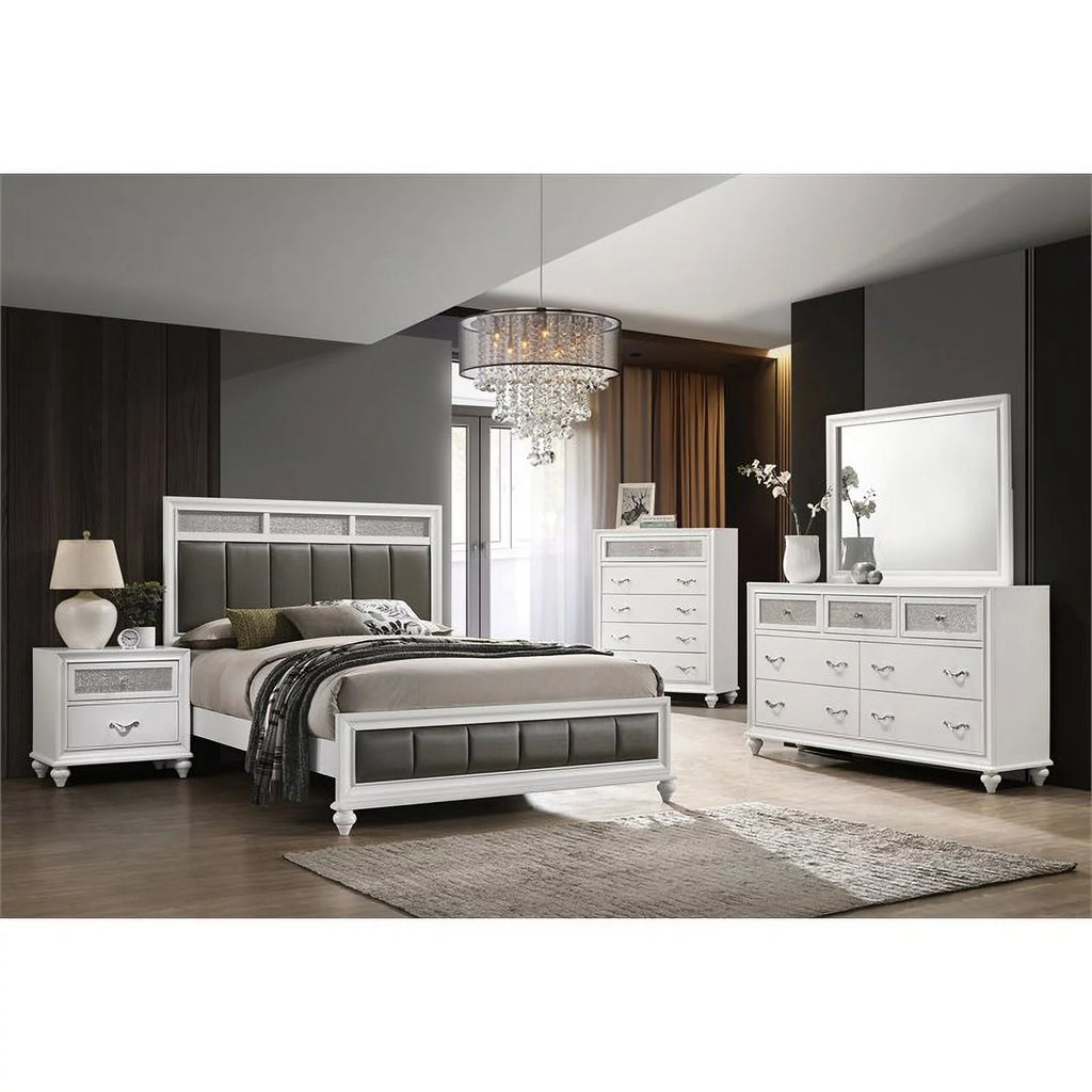 5-piece Eastern King Panel Bedroom Set White R570