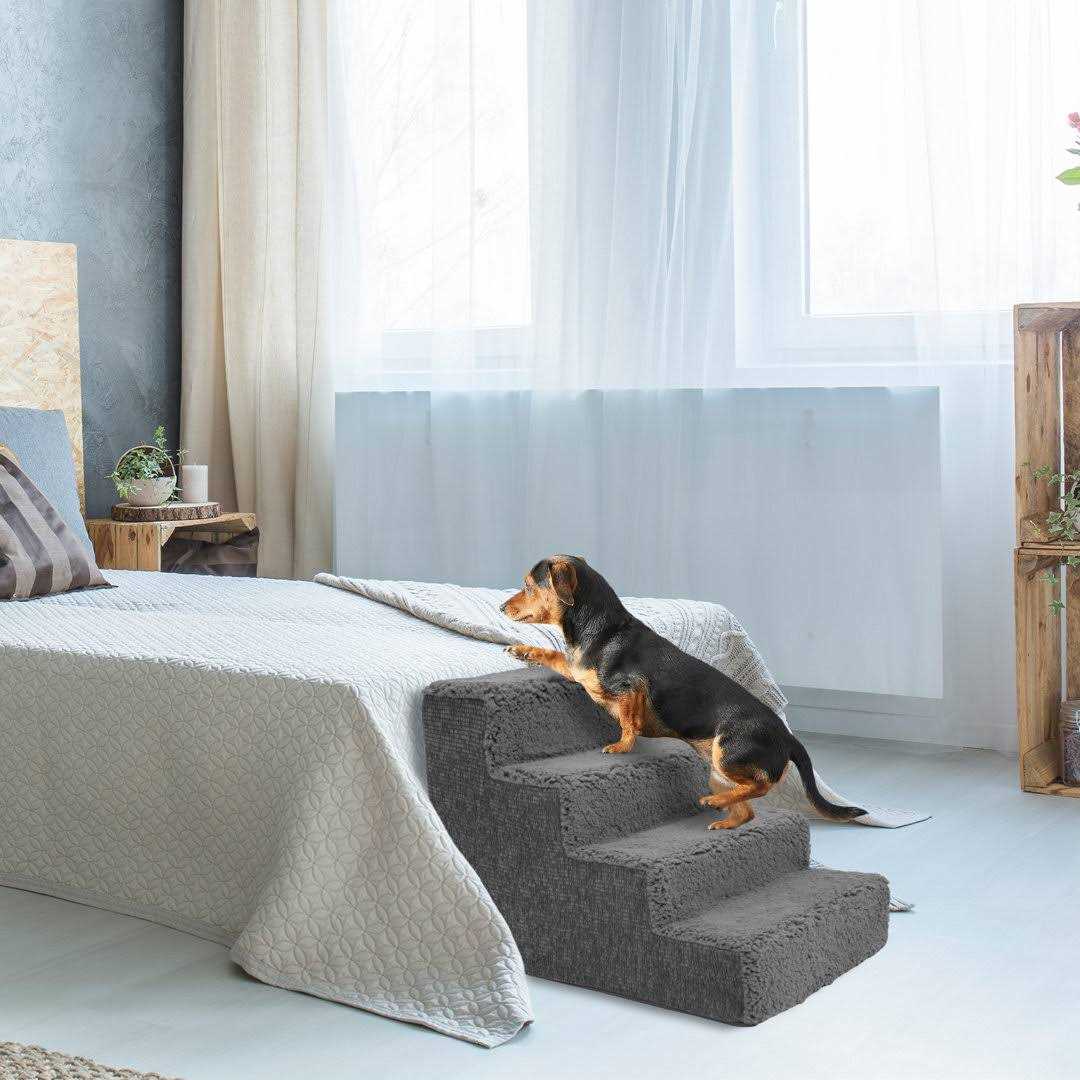 4 Steps High Density Foam Pet C16177
