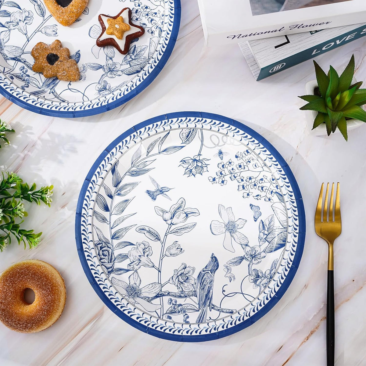 24Pcs Blue White 9 Inch Disposable Paper Plates Q1068