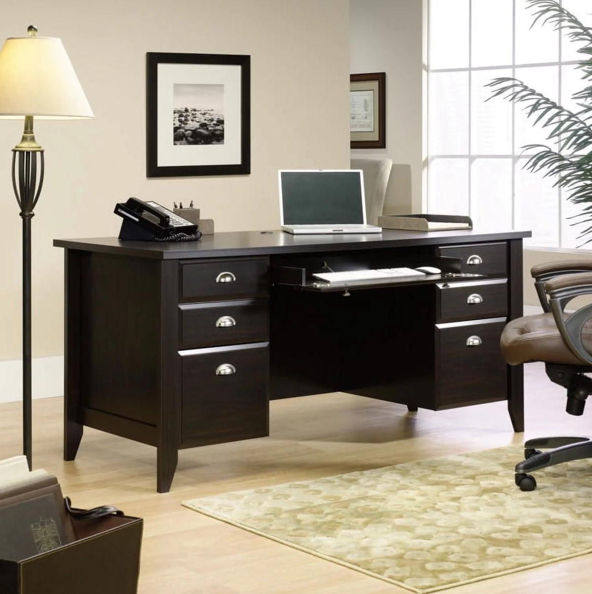 Executive Desk C3859