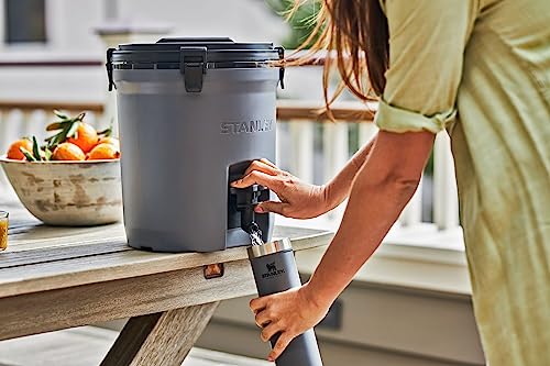 16 OZ Travel Mug J142