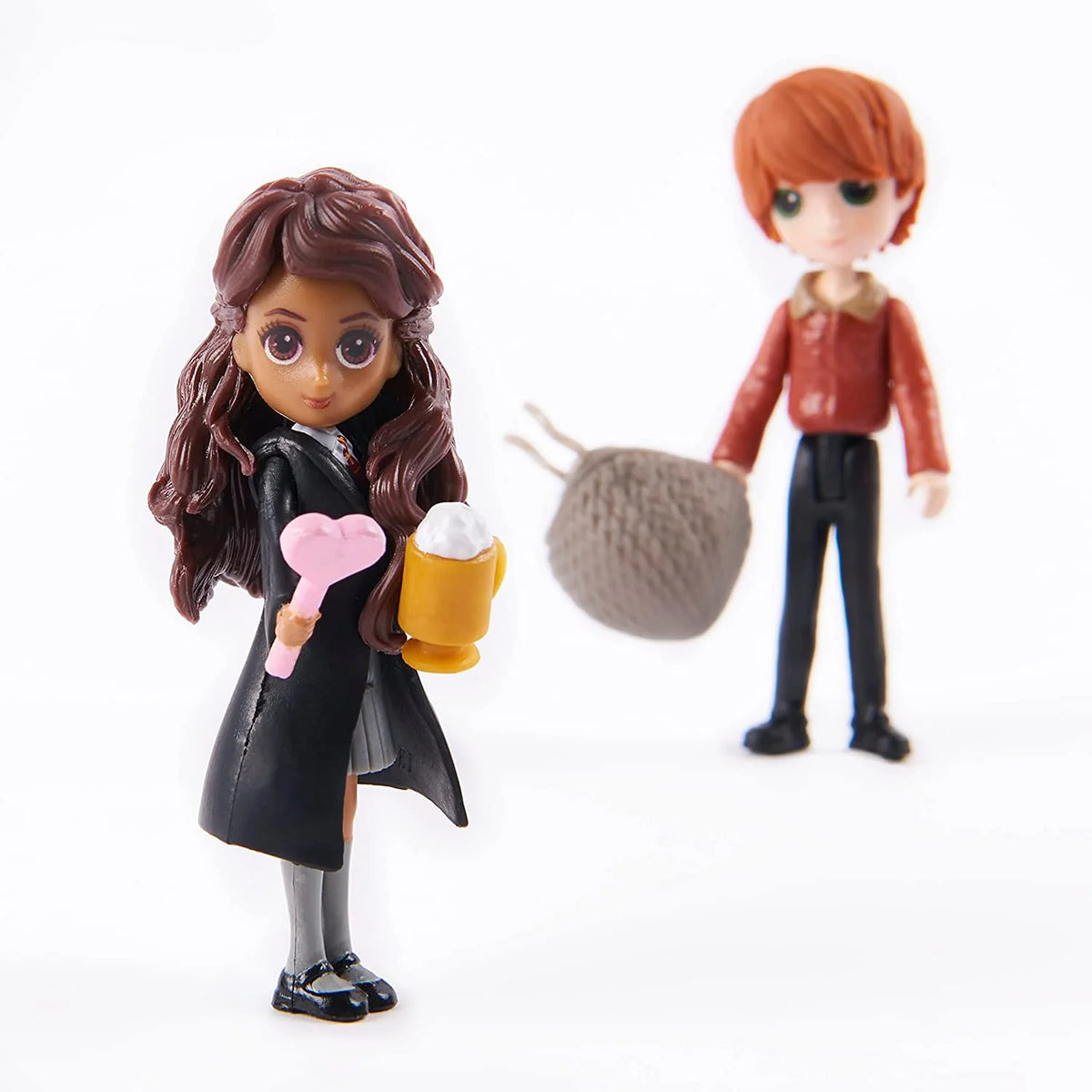 Magical Minis Ron Weasley and Parvati Patil Figure Set with 2 Doll Accessories K4595