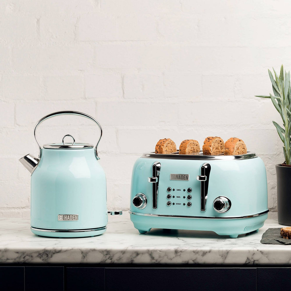 4-Slice Toaster V2787